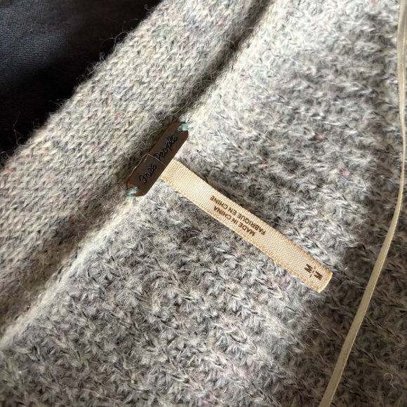 Free People Oversized Long Cardigan – Soft Gray Knit, Size Medium - Picture 6 of 8